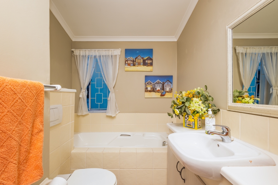 3 Bedroom Property for Sale in Hunters Estate Western Cape